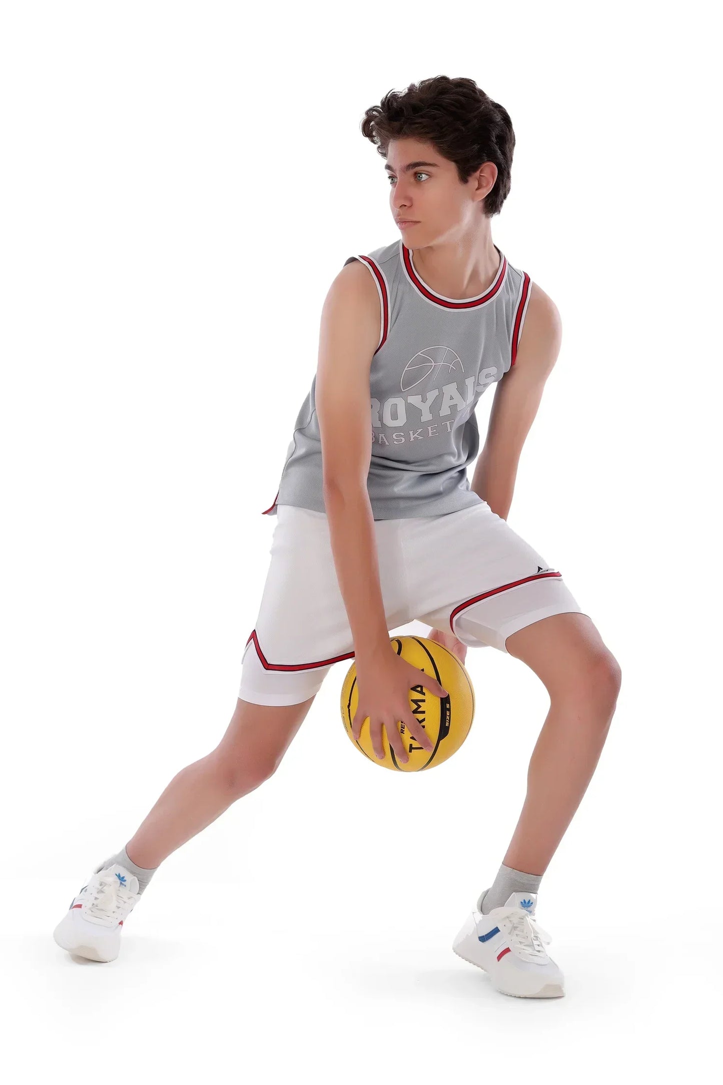 تي شيرت كرة سلة رمادي بدون أكمام للأولاد - توب رياضي